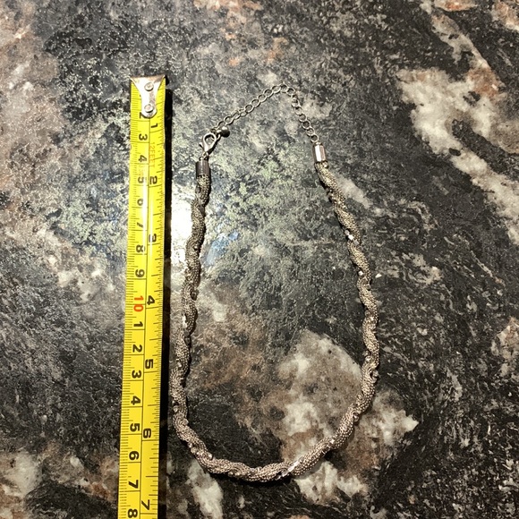 Metal wired with sparkly gem necklace - Picture 6 of 7